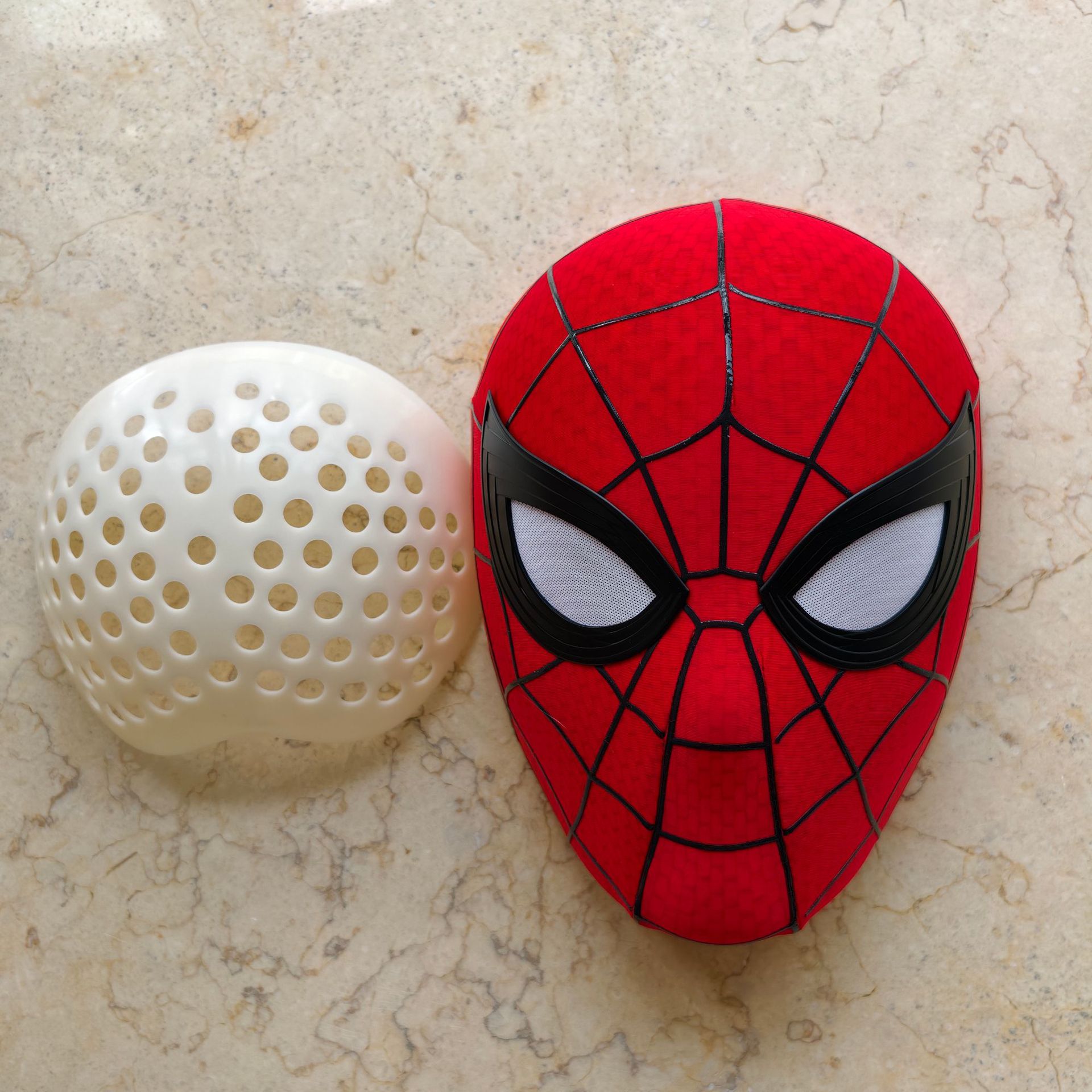 Maska Spider-Mana w rozmiarze  – 3D Printing Mask recenzja i cena